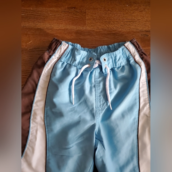 CRAZY 8 BOYS Small 5/6 blue/brown swim trunks - Picture 3 of 6